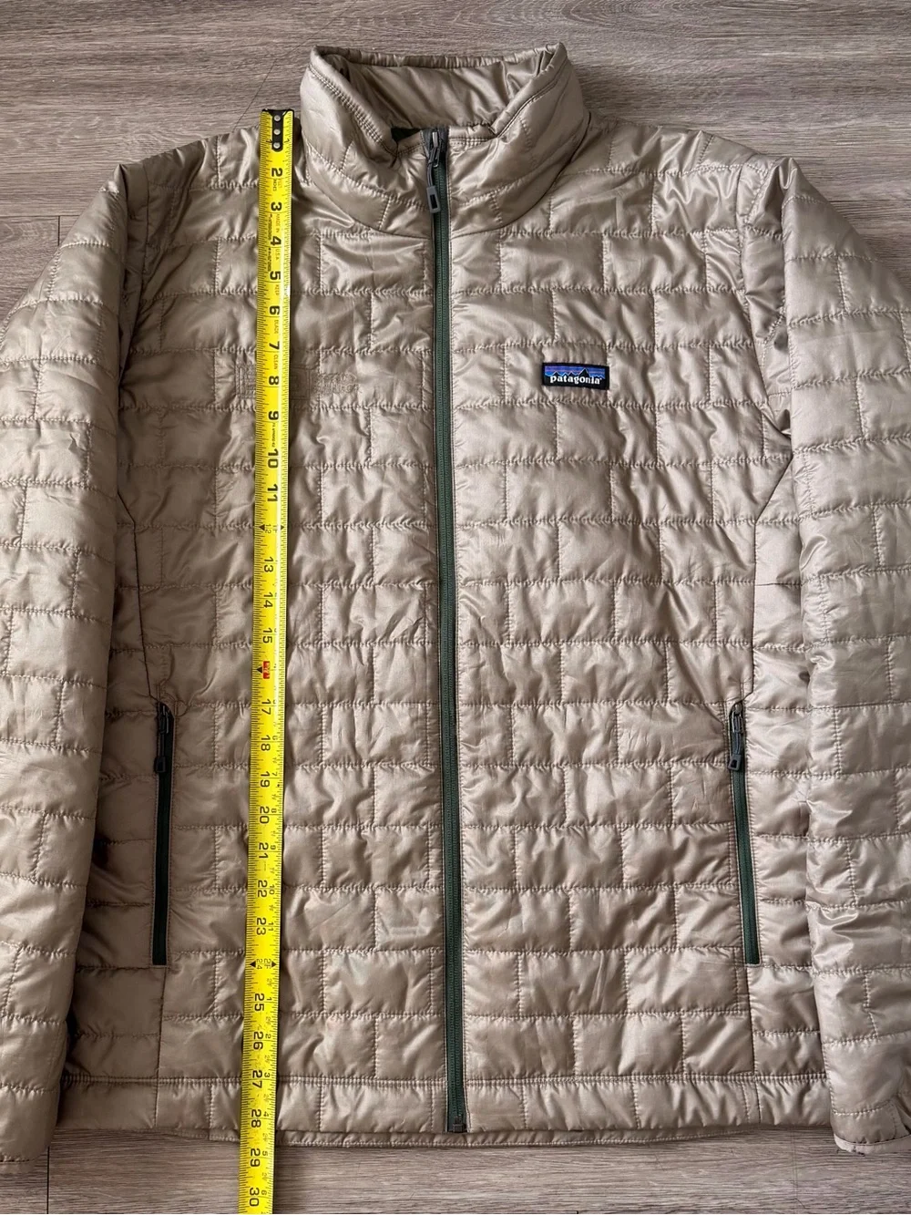 2024 Patagonia Nano Puff Jacket Mens Large (Womens XL) Cream Tan Puffer Jacket